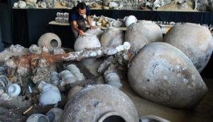 Keramik Harta Karun Indonesia